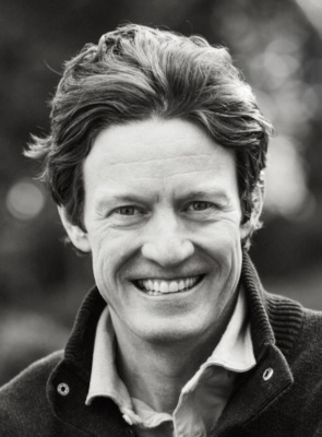 Headshot of Chris Ernst