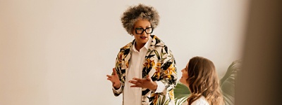 Coworkers talking to eachother