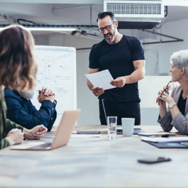 Health First 社のスクエア ロゴ