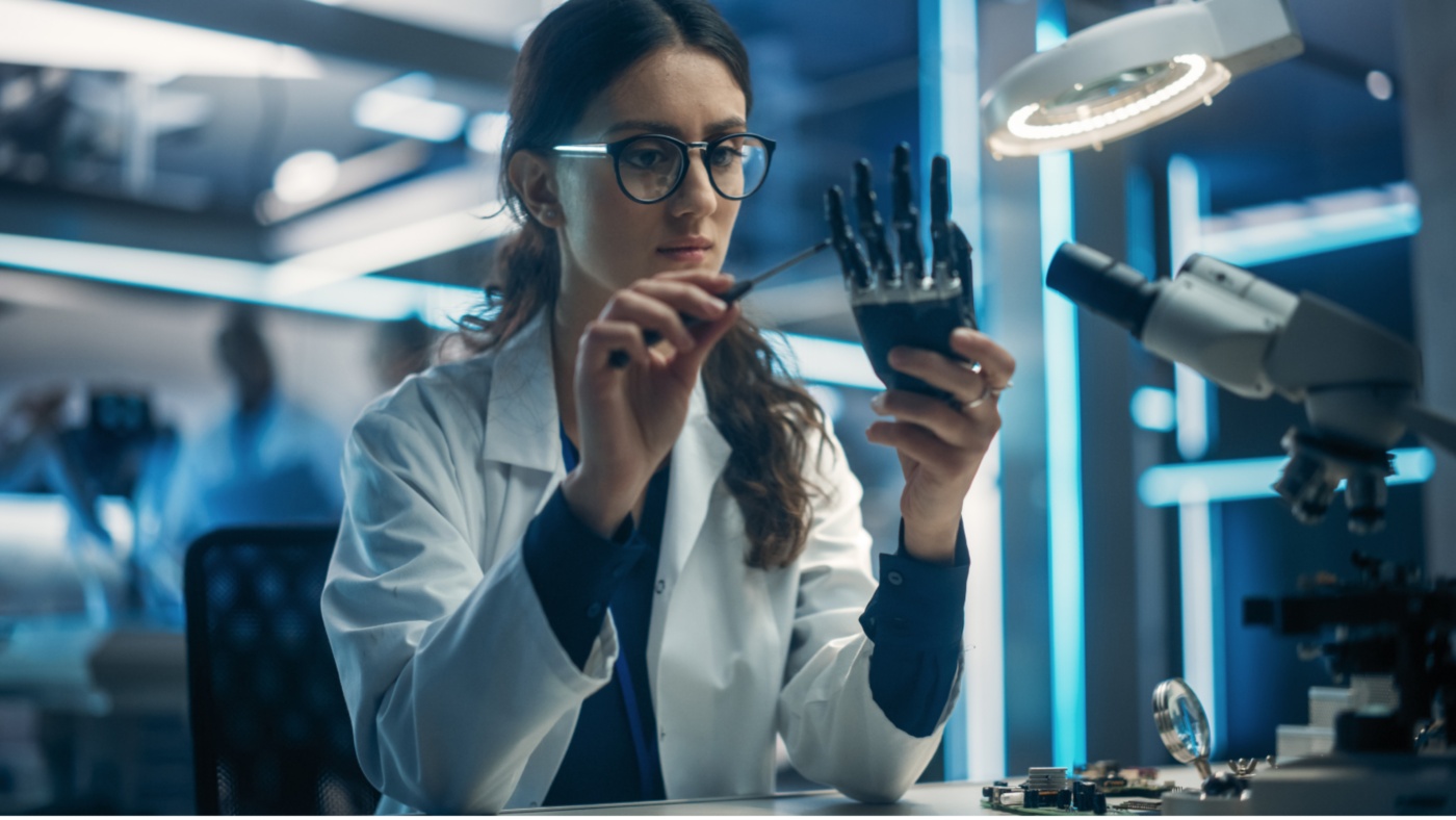 Customer Plexus 16x9