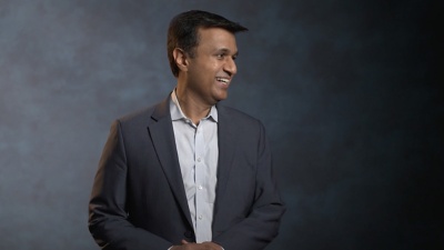 Photograph shows Neil Bansal, Managing Director & Operating Partner at OMERS Private Equity