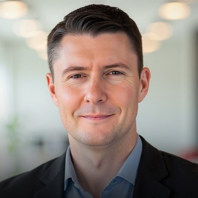 Headshot of Dean Arnold