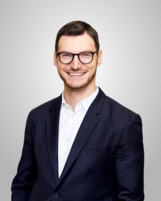 Headshot of Gerrit Kazmaier