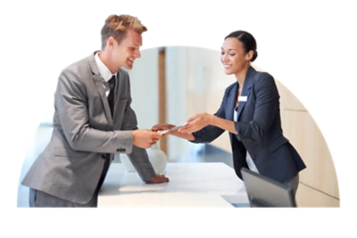 Personen im Gastgewerbe im Gespr?ch