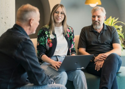 Read the 鶹ý Life Blog