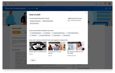 Een gebruiker die zijn job-match-analyse en aanbevolen leerinhoud in Career Hub bekijkt