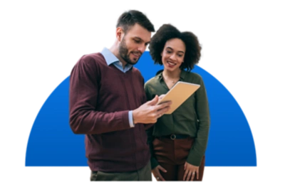 Des personnes qui travaillent.