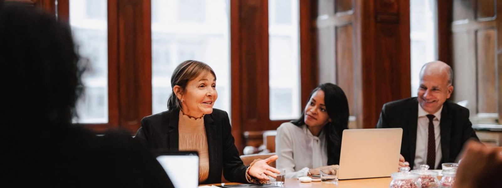 Agents IA en entreprise : comment vont-ils transformer notre façon ... - 